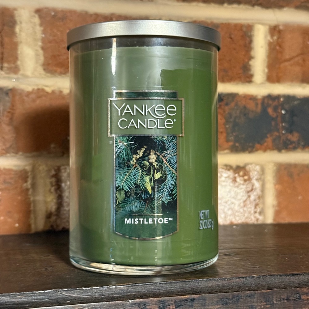 Yankee Candle Mistletoe Scented Candle 22oz Large Jar Double Wick Brand New